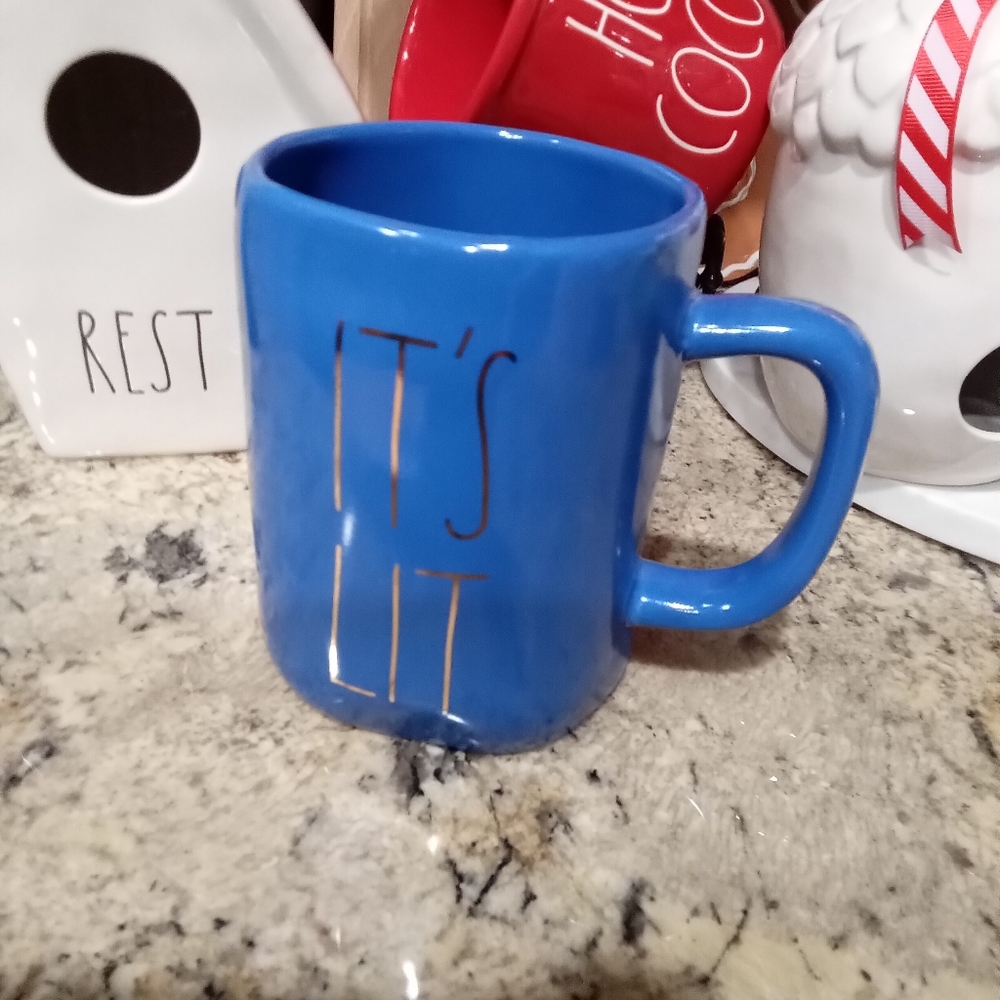 RAE DUNN COFFE MUG